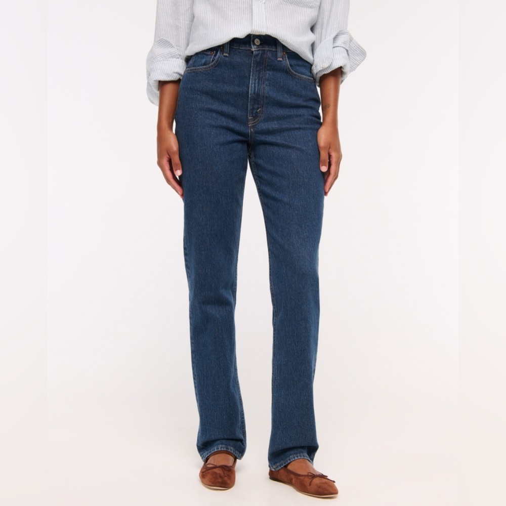 Abercrombie Curve Love High Rise Straight Jean